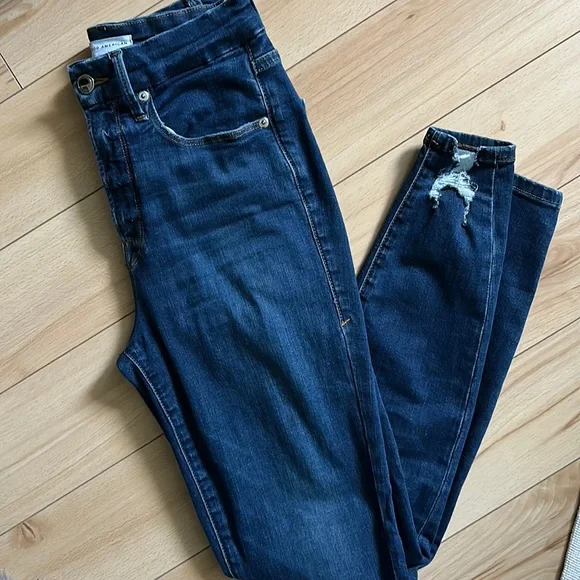 Good american hotsell jeans poshmark